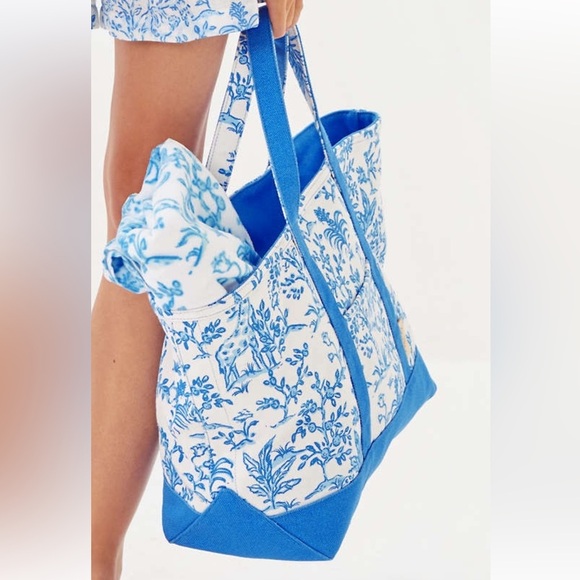 Lilly Pulitzer Beach Tote Bag Large Canvas GWP  Four—Tout de Paige NWT - Picture 1 of 8